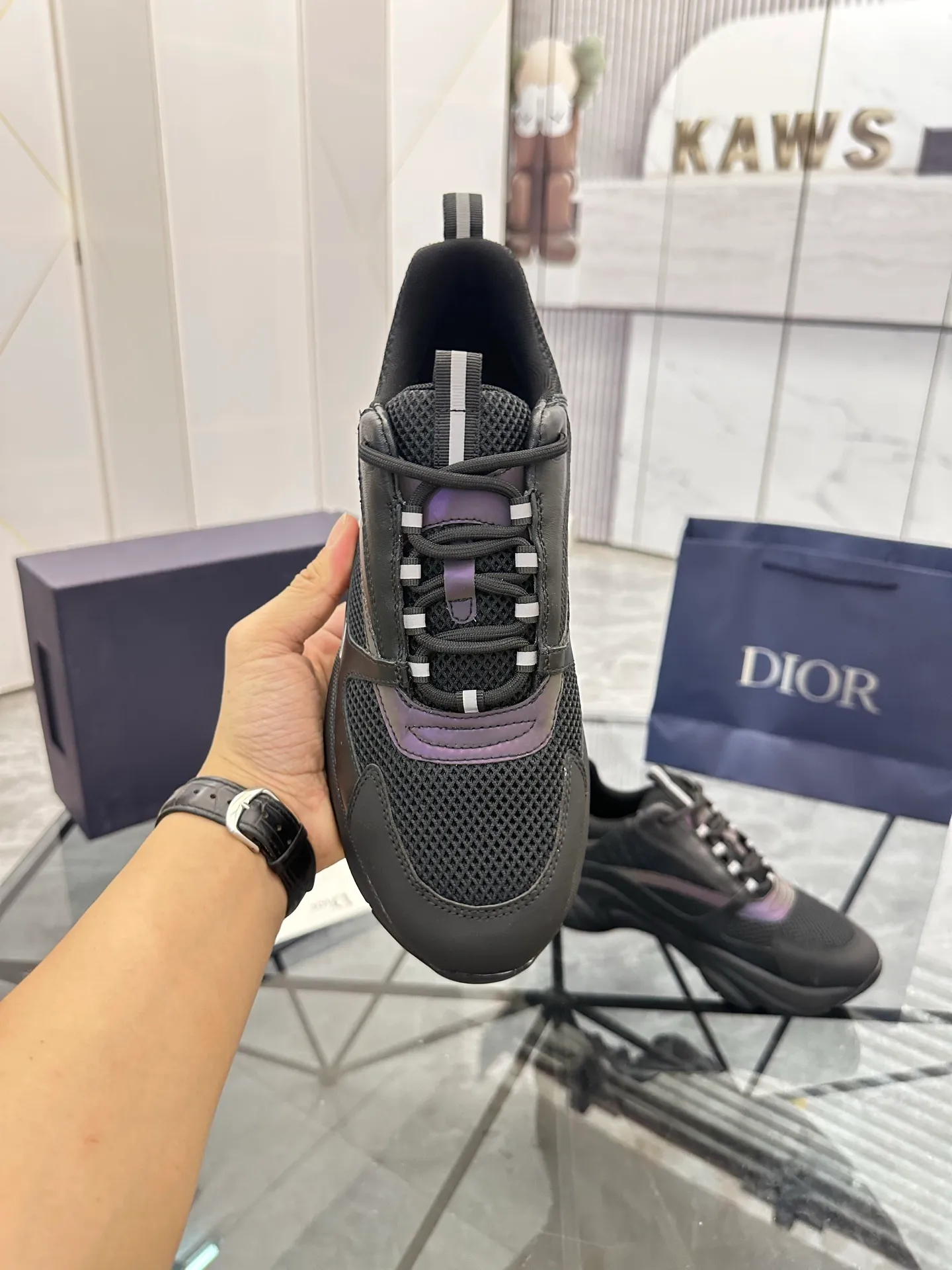 Men's shoes: 💰P460¥ Ready in Guangzhou, fully packaged Product trademark: Dior* "Dior*" low-top casual shoes Regular size: 38-46 (can be customized to 47) B22 Product materials: imported cowhide leather upper spliced ​​with original fabric, breathable lining, original outsole. Number: 920